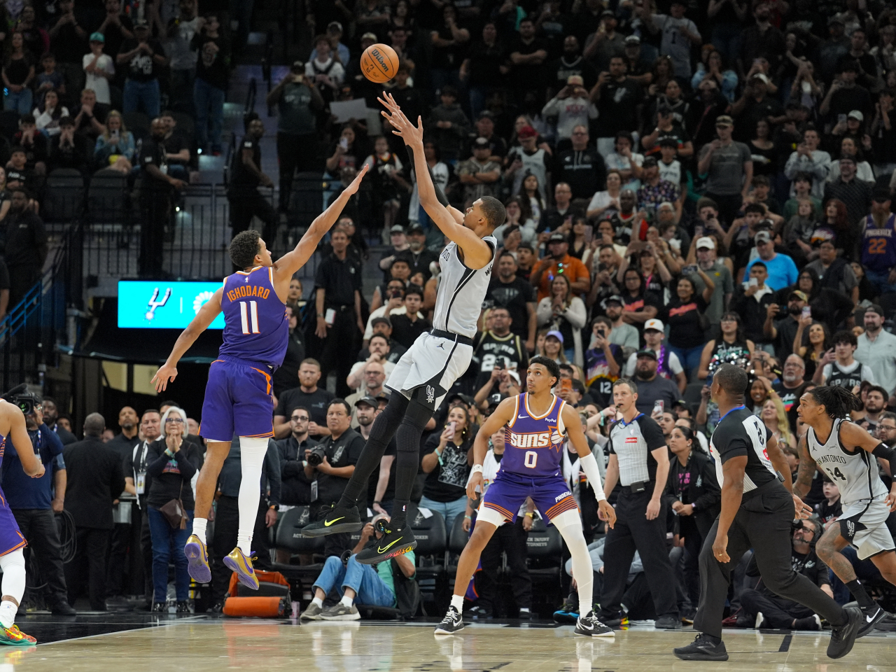 Victor Wembanyama drained the game-winning shot in the dying seconds to lift San Antonio over the Phoenix Suns. Photo: Reuters