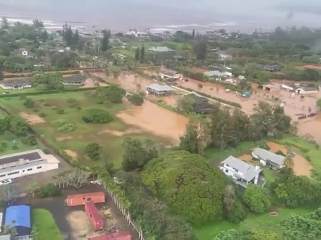 美國夏威夷暴雨引發洪水。（路透社）