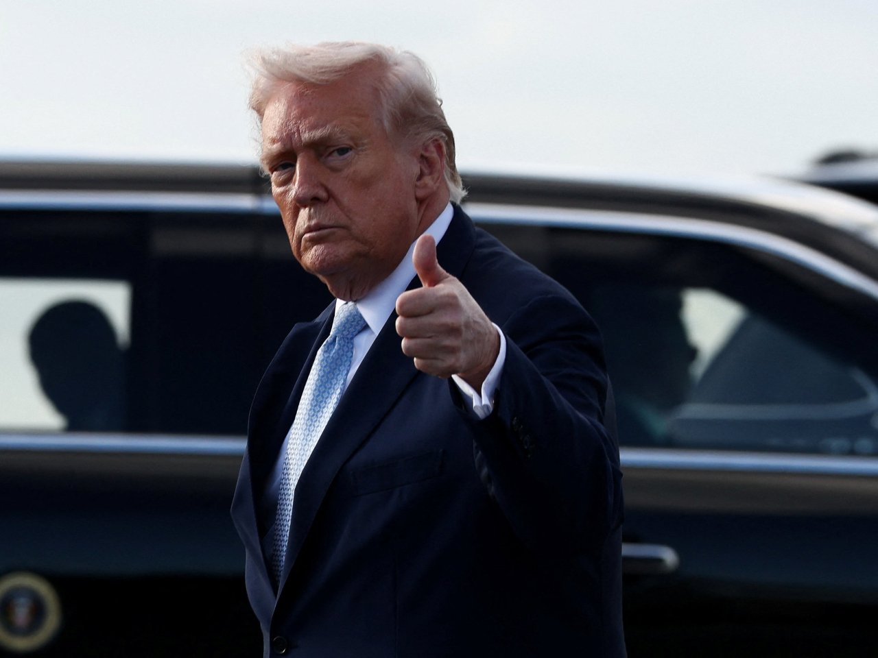 特朗普說，首當其衝打擊的將是伊朗規模最大的一座發電廠。（路透社資料圖片）