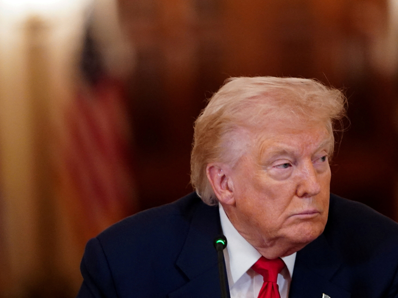 特朗普星期六晚在社交媒體發文，要求伊朗48小時內開放霍爾木茲海峽。（路透社資料圖片）