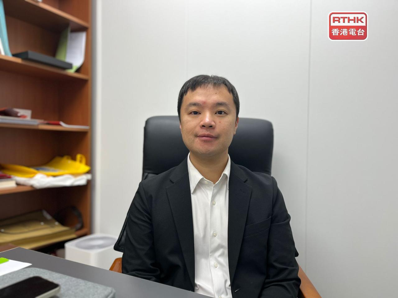 陳禮祺認為澳門與內地交通網絡更便捷，會更好解決澳門青年的就業問題。（鄭月明攝）