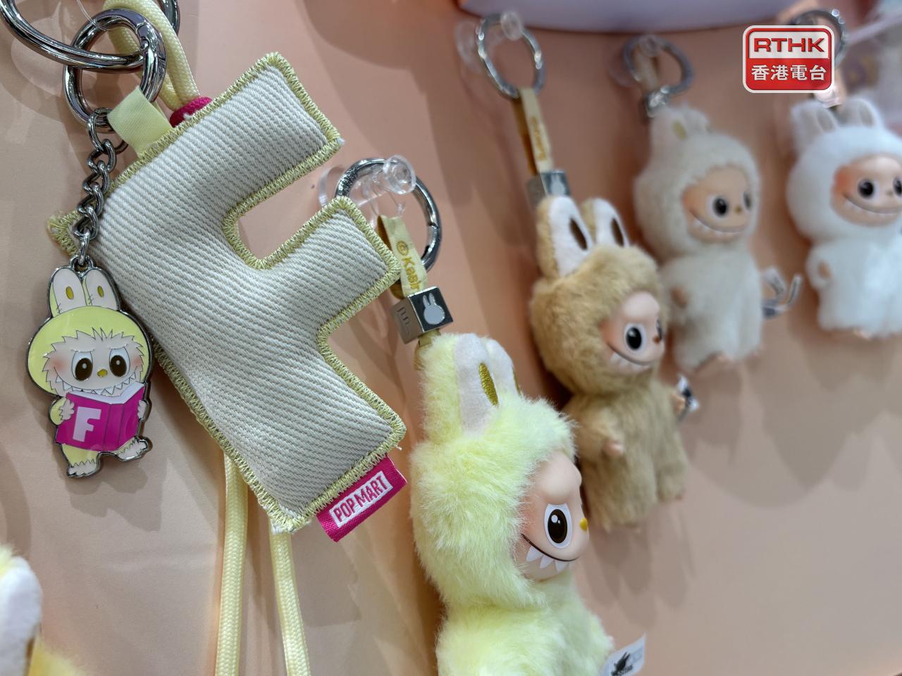 包括LABUBU角色在內的THE MONSTERS的收入按年大升3.7倍。（港台圖片）