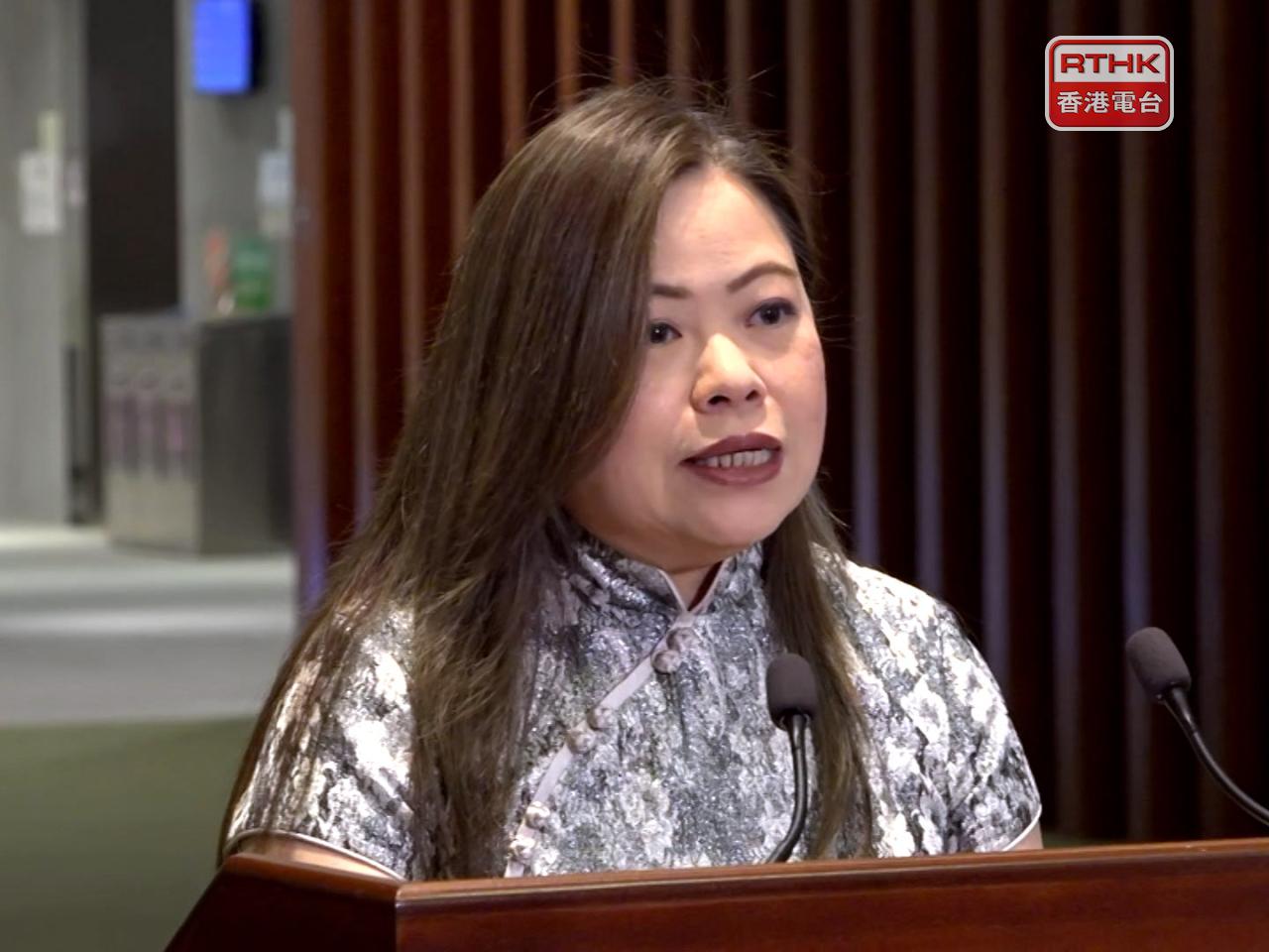 羅淑佩表示，已經與巴塞爾藝術展敲定協議，確定未來5年香港是亞洲區內唯一展會。（郭志強攝）