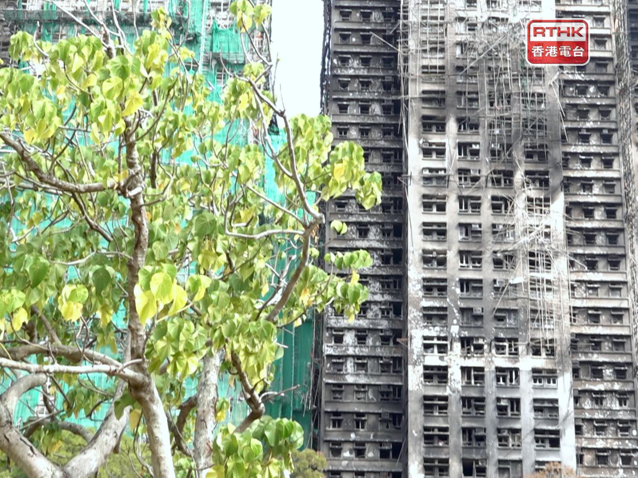 卓永興與多名官員將於下午會見傳媒，講解宏福苑7幢受災樓宇居民回單位執拾的安排。（港台圖片）