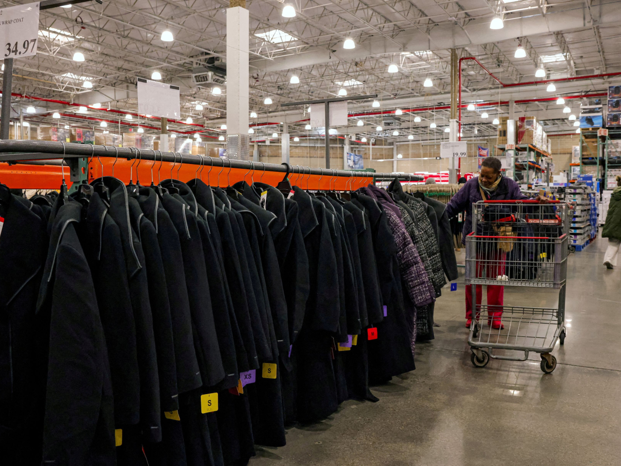 密歇根大學3月消費者信心指數終值跌至53.3，創3個月新低。（路透社資料圖片）