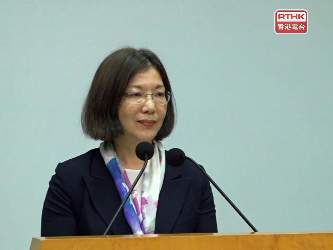 謝小華說，對獲任命深感榮幸，將竭盡所能，有信心如期今年內制定首份五年規劃。（陳感恩攝）