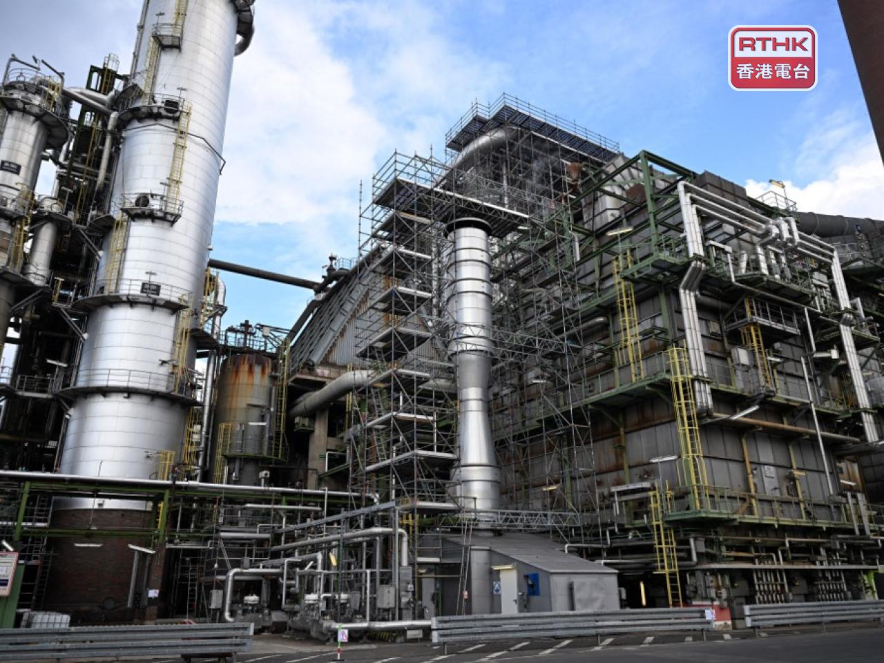 美國上星期原油庫存增加約545萬桶，增幅遠高於預期81.4的萬桶。（港台圖片）