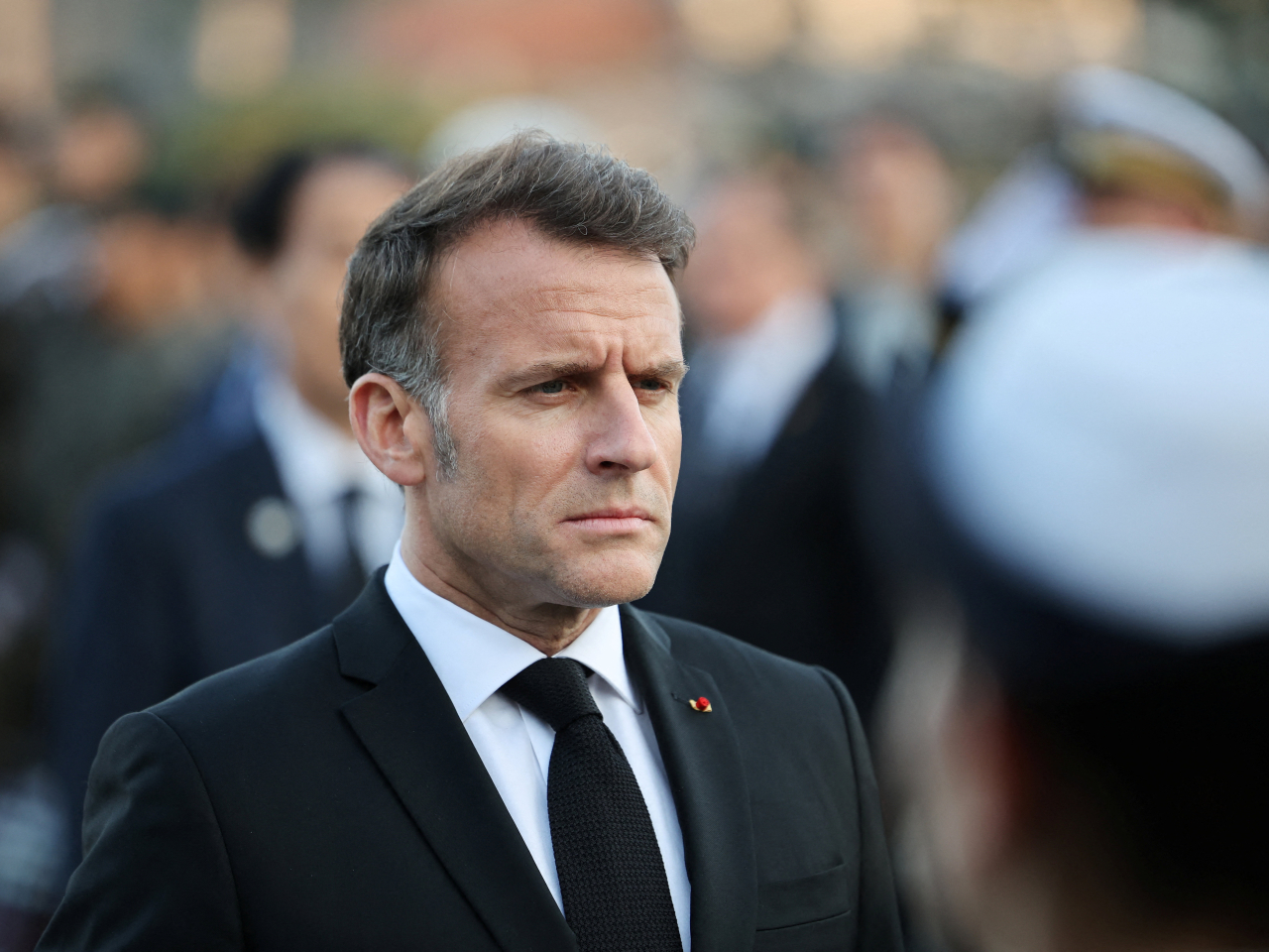 馬克龍表示，通過軍事行動解放霍爾木茲海峽是不切實際。（路透社）