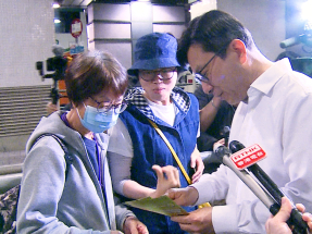 HK$2 fares switch 'goes off without a hitch'