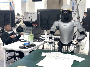 蘇州創新中心助企業較低成本訓練機械人　港資本市場強利企業發展