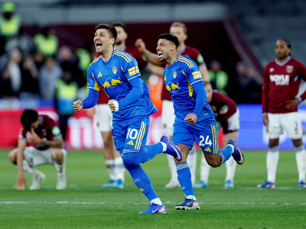 列斯聯晉級4強，將與車路士爭入決賽。（路透社）