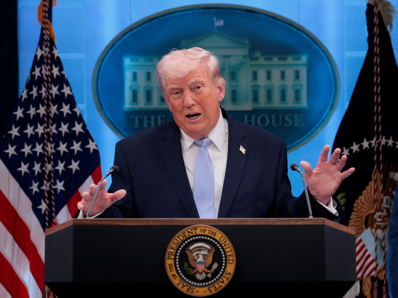 特朗普在白宮就伊朗戰事舉行記者會。(路透社)