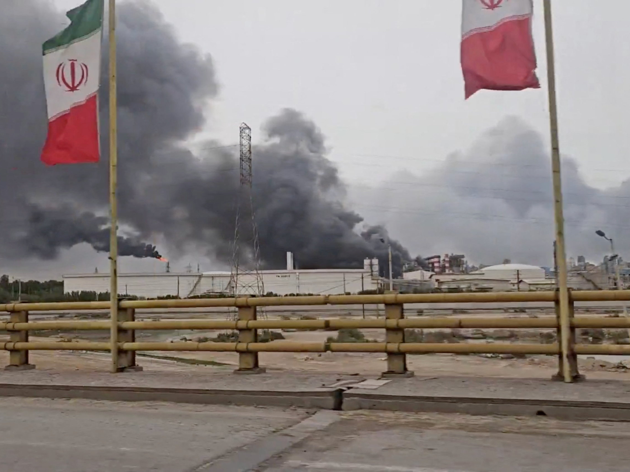 迪雅里克說，聯合國秘書長古特雷斯重申，包括能源設施在內的民用基礎設施不得遭受攻擊。（路透社資料圖片）