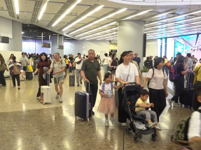 長假期最後一日　口岸現回港人潮