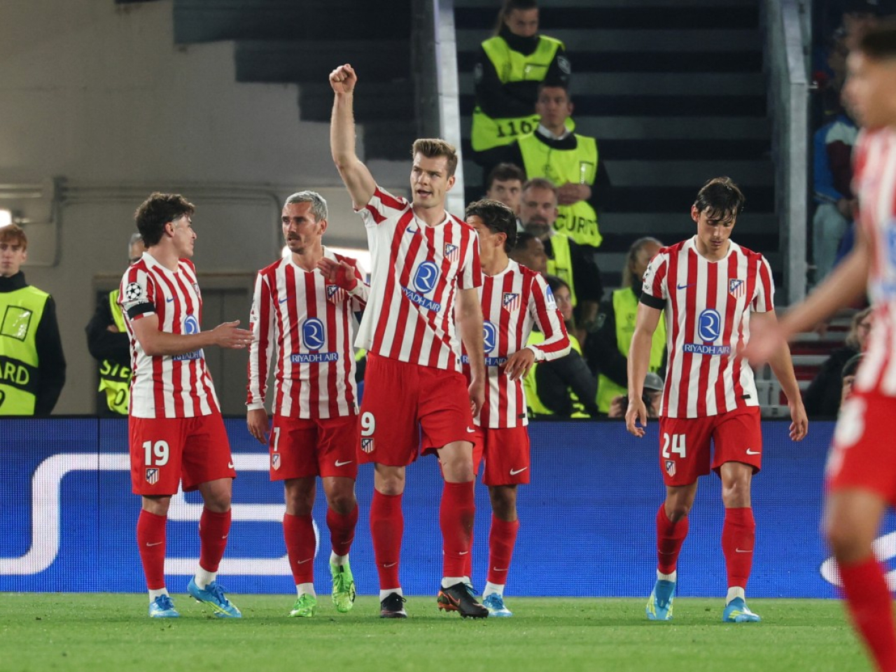 索洛夫為馬體會鎖定2:0勝果。(法新社)