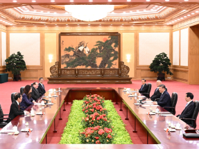 習近平：願意堅持九二共識反對台獨基礎上為兩岸謀和平