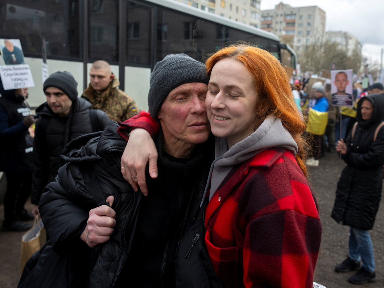 Despite tensions, the warring sides exchanged 175 prisoners of war each on Saturday, along with 14 civilians: seven on each side. Photo: Reuters