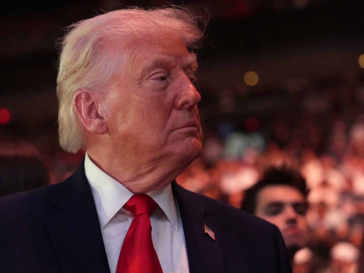 特朗普說聽說有報道指中國向伊朗提供肩托式防空導彈，他對於中方會否這樣做持懷疑態度。（路透社）