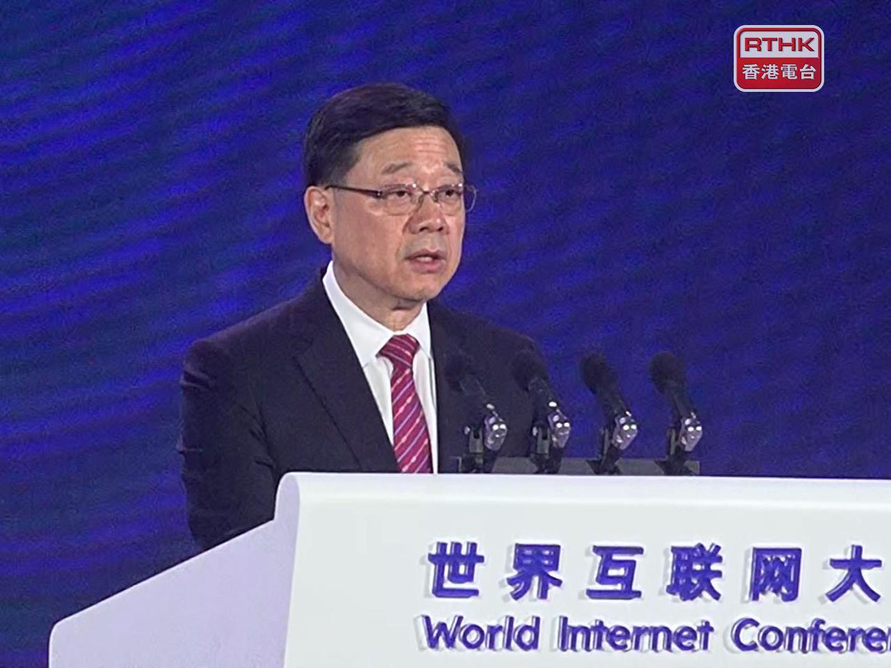 李家超表示，峰會充分證明香港在「一國兩制」下的獨一無二地位。（郭志強攝）