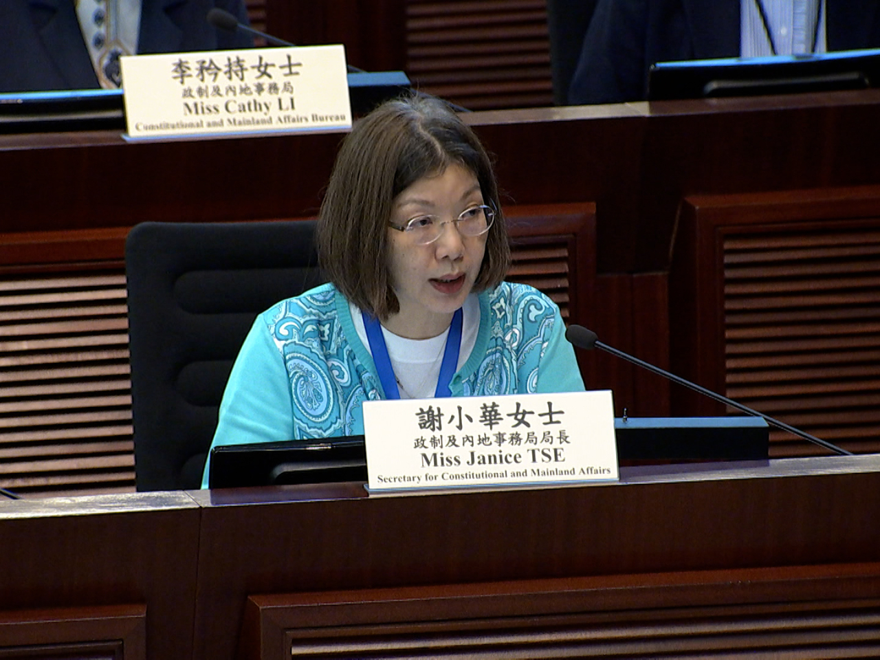 謝小華表示，為全面主動對接國家「十五五」規劃，特區政府將全速編製首份「香港五年規劃」，並在今年內完成有關工作。