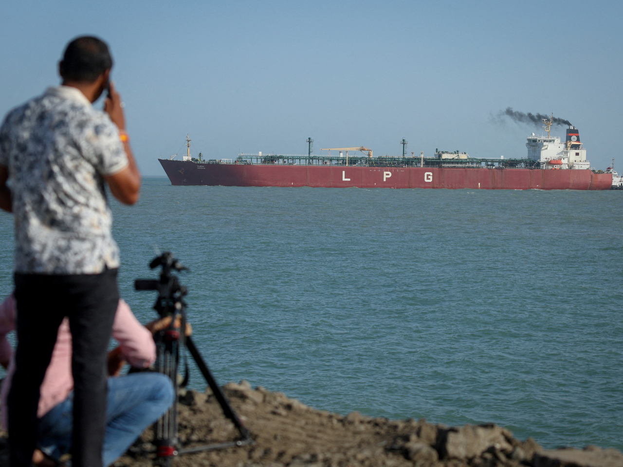 The US military says its blockade will focus on all shipping traffic to and from all Iranian ports. Photo: Reuters