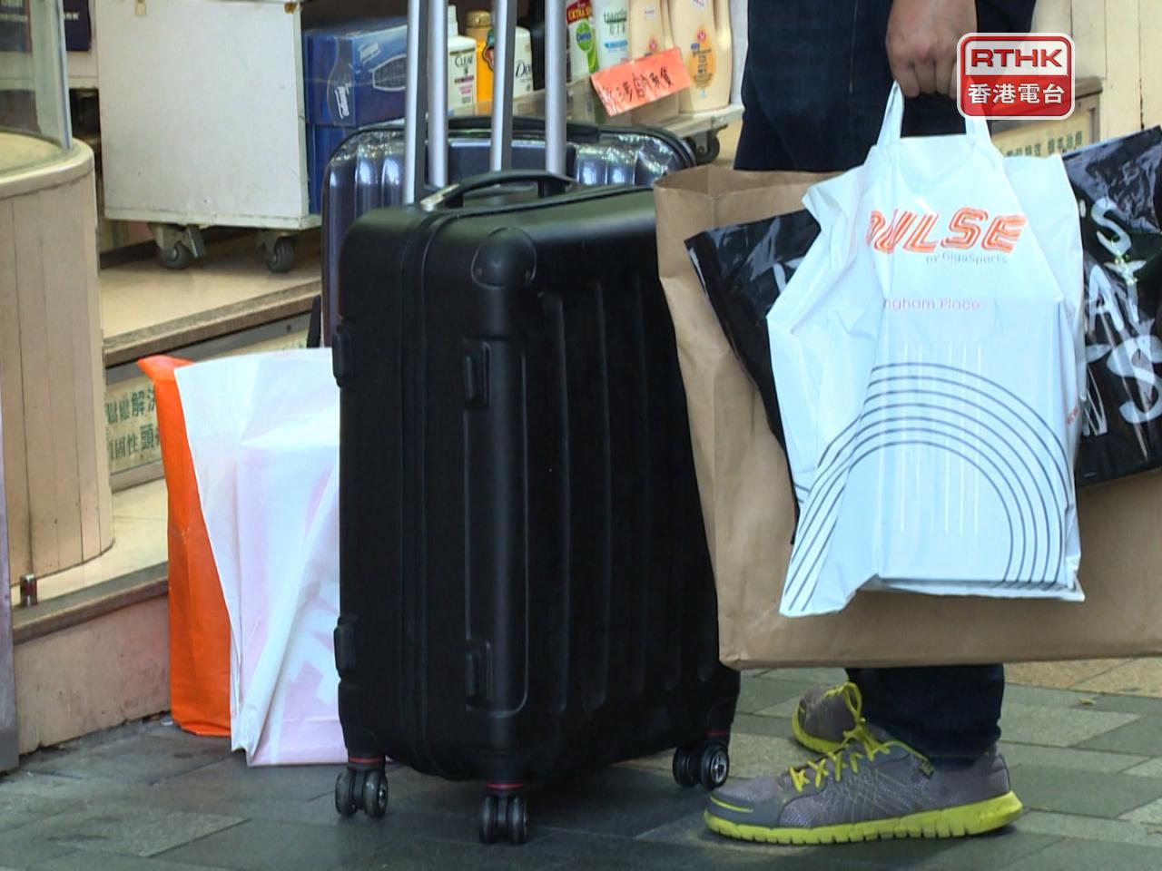 謝淦廷表示，強迫購物的事件已經很久沒有發生，自從旅監局成立以來，亦發出過很多指引，本地旅行社亦很自律。（港台圖片）