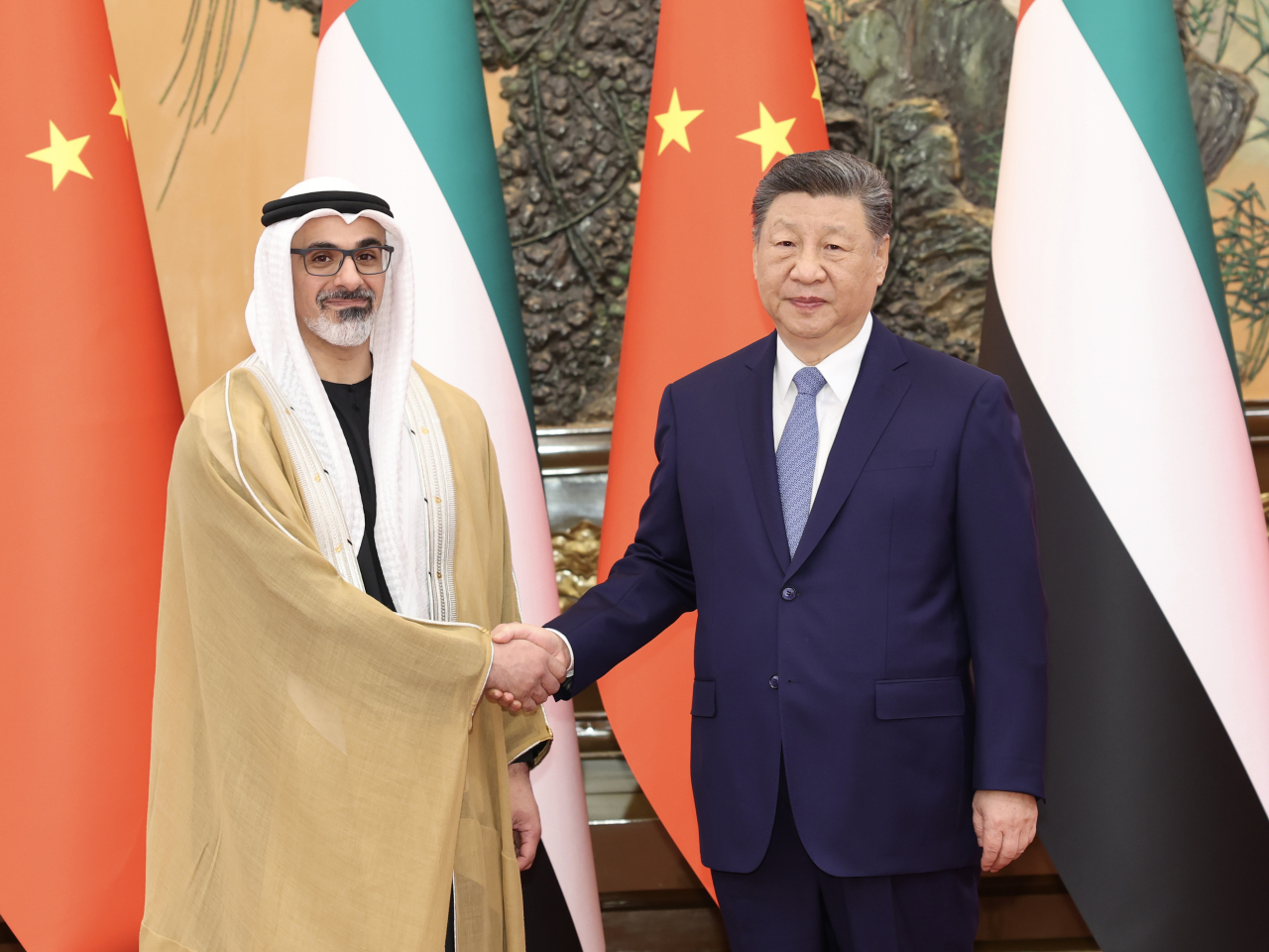 習近平會見來華訪問的阿聯酋阿布扎比王儲哈立德。（新華社）