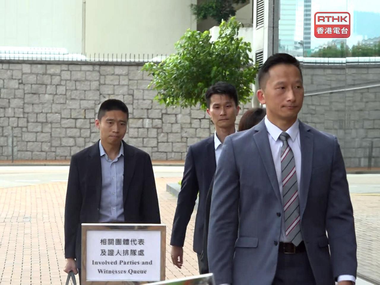 聽證會早上傳召有份管理消防通訊中心的消防處副消防總長黃思律（右）作供。（陳菀禧攝）