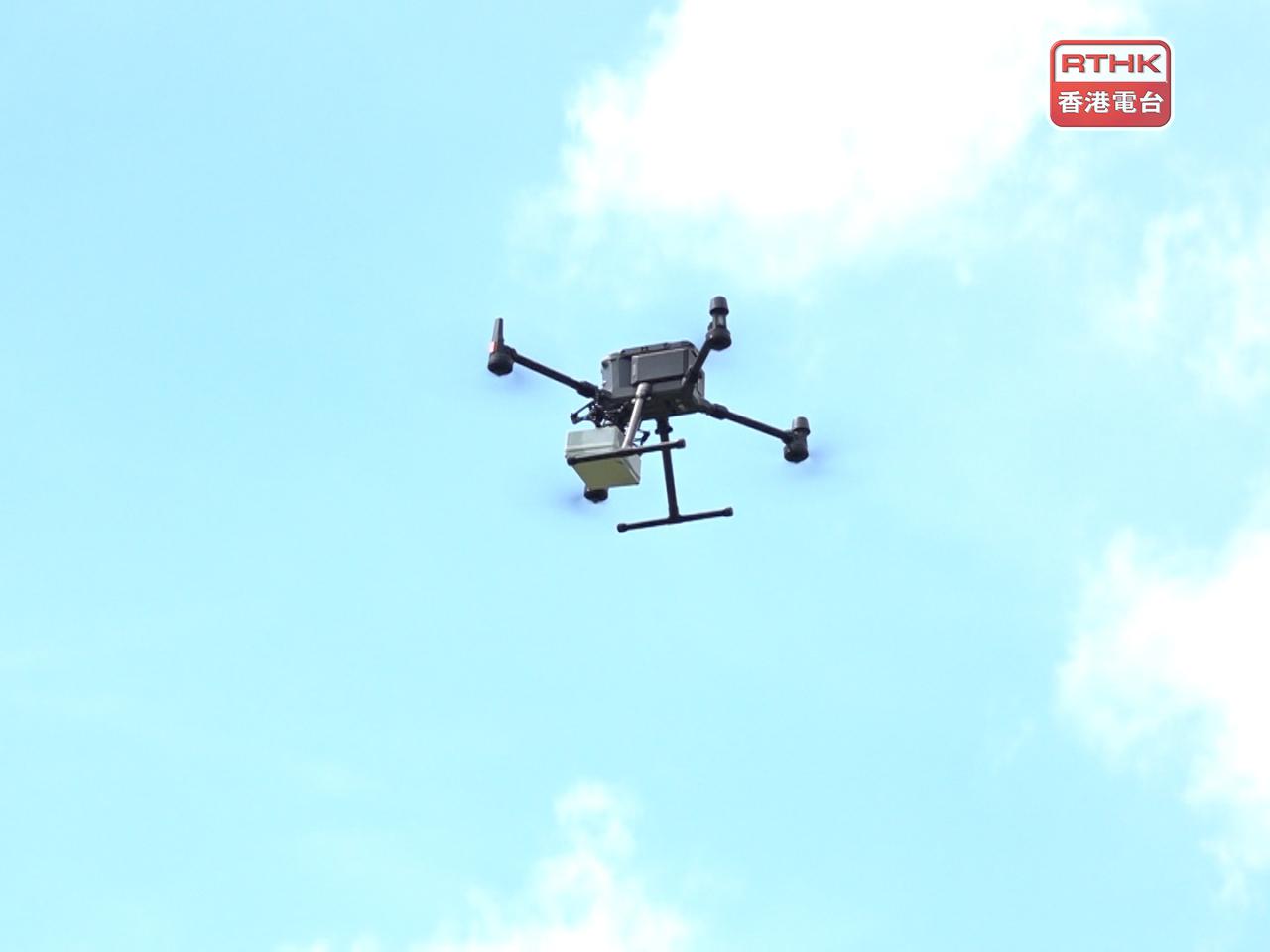 就低空領域的風險問題，龔楨梽說，可利用香港發達的保險市場開發定制化產品，為技術測試和商業運營提供安全保障。（港台圖片）