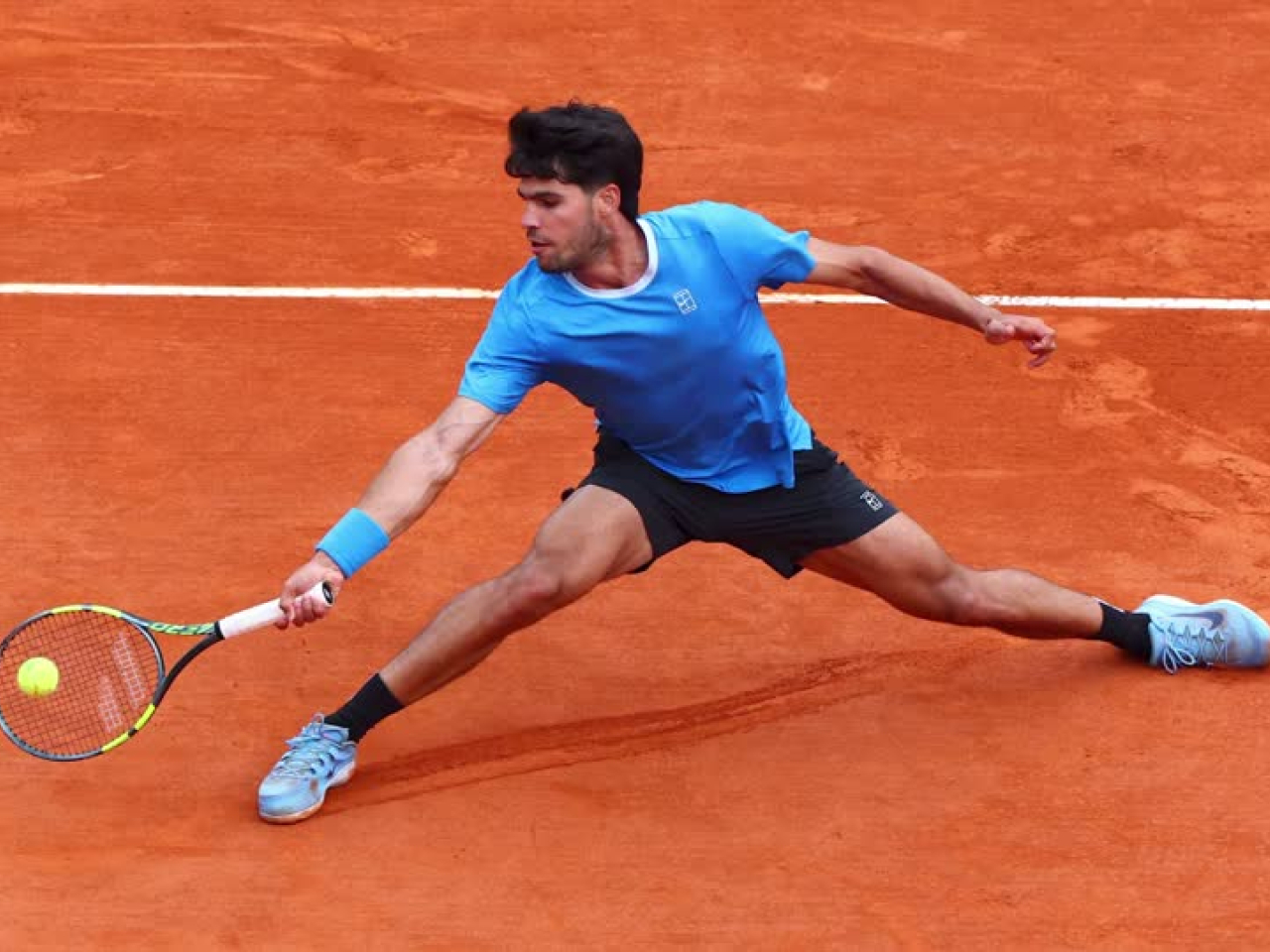 Alcaraz sustained the injury after struggling to victory in his opening round match against Tomas Mahac. Photo: Reuters