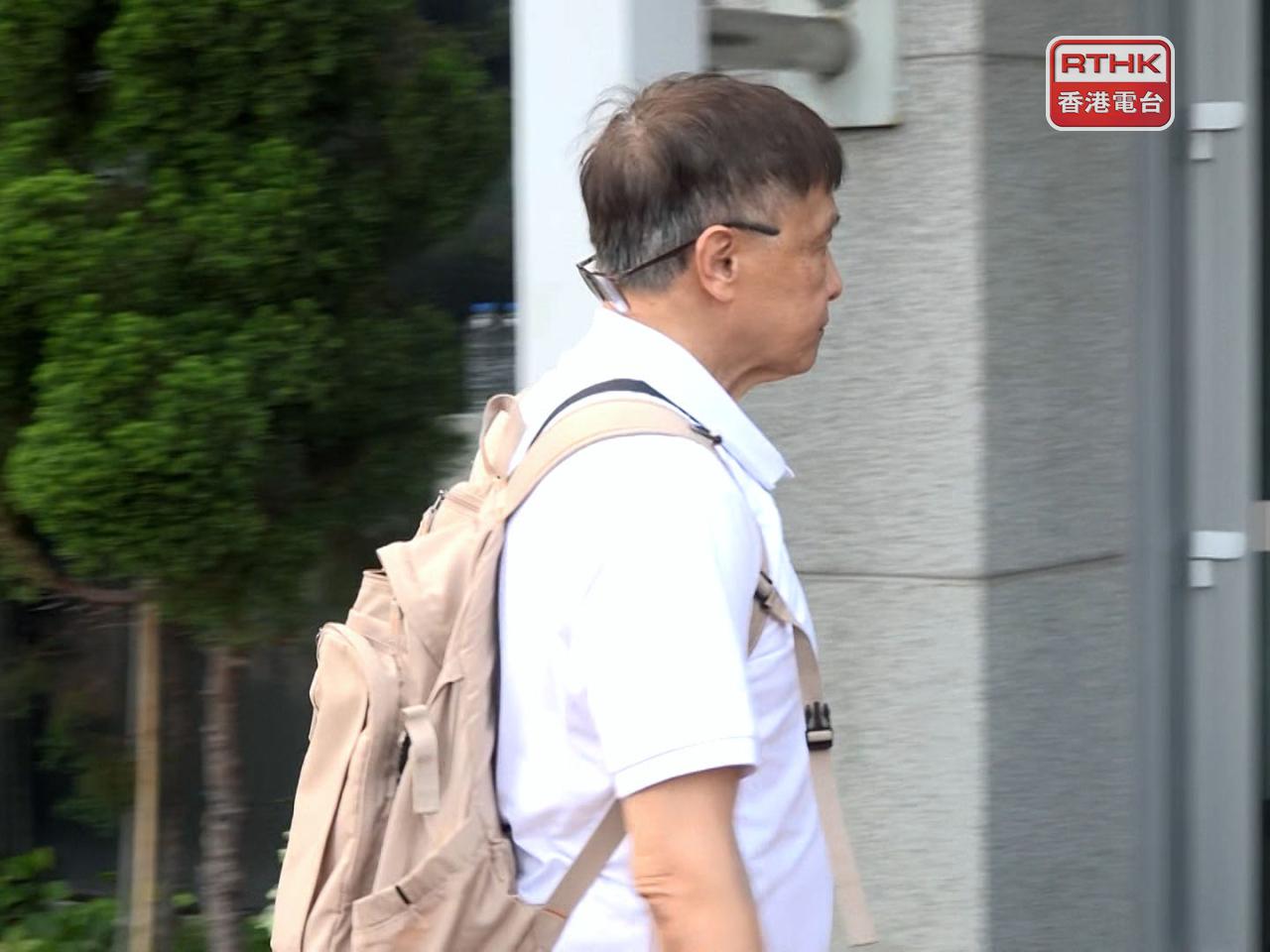 李國鴻作供時批評，維修工程很多細節都不按合約執行，包括合約中列明承建商要興建臨時鋼鐵有蓋行人通道，但最終用了竹棚搭建。（梁禎祥攝）