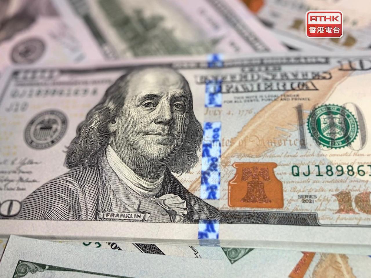 在紐約尾市，美元指數報98.2，升幅近0.2%。（港台圖片）