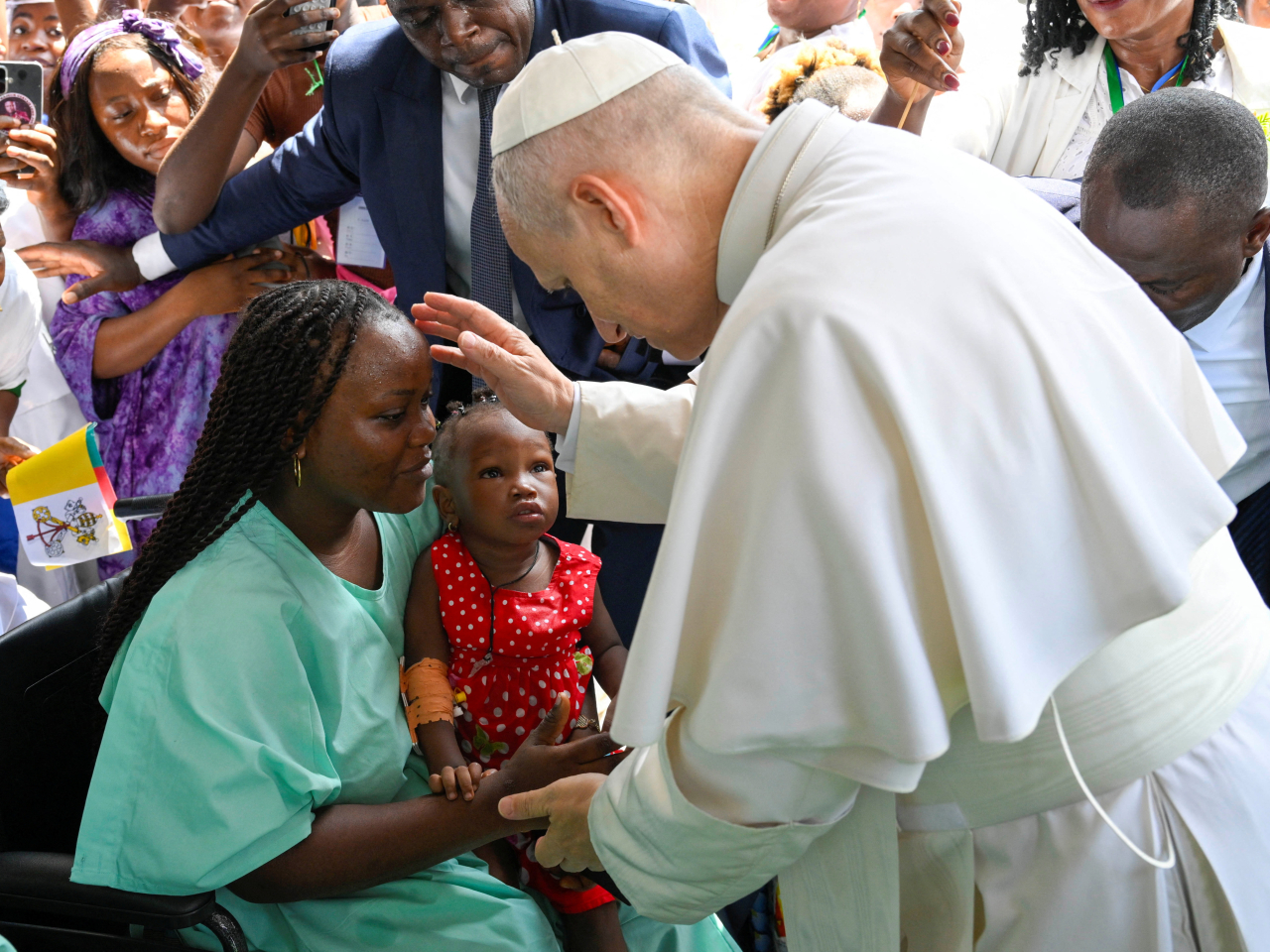 Pope Leo XIV visits St. Paul Catholic Hospital, in Douala, Cameroon. Photo: Reuters
