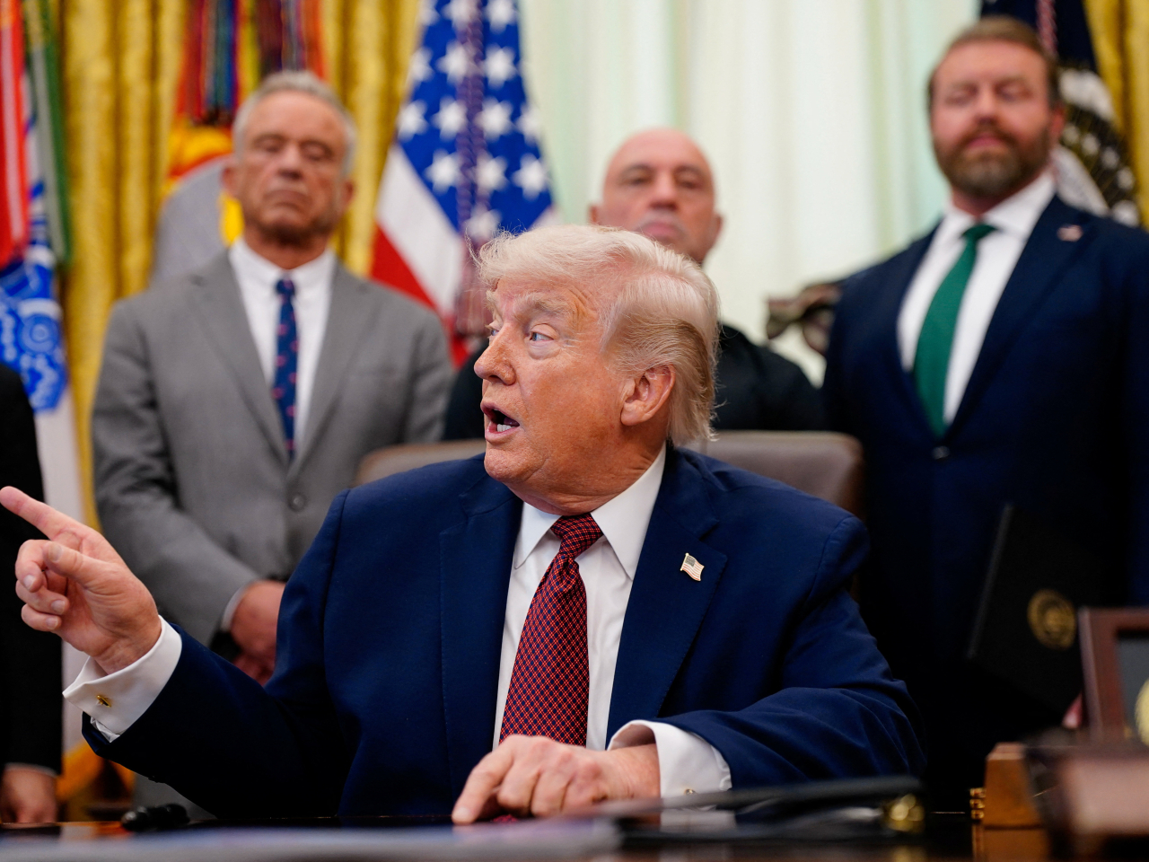 特朗普在白宮回應伊朗再次封鎖霍爾木茲海峽。（路透社）