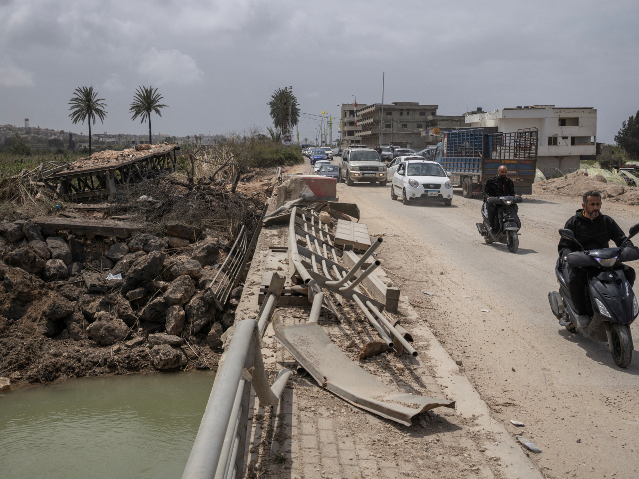 以軍稱以黎停火前24小時內打擊數百處真主黨目標。（路透社）