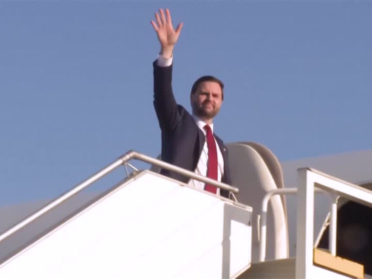 白宮說副總統萬斯將率領美國代表團與伊朗談判。(路透社資料圖片)