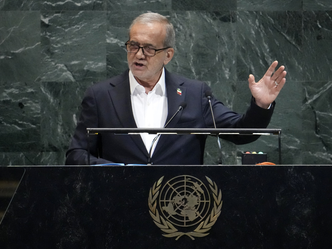 佩澤希齊揚在通話中，感謝巴基斯坦為推動和平進程作出堅定承諾。（法新社資料圖片）