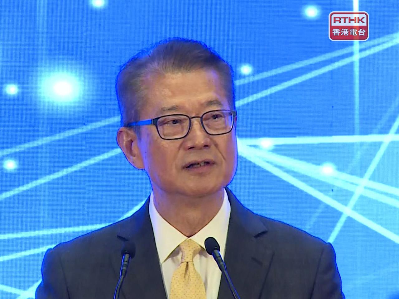 陳茂波指，目前合共有124間重點企業落戶，預計帶來730億港元投資，創造約25000個就業機會。（張連登攝）