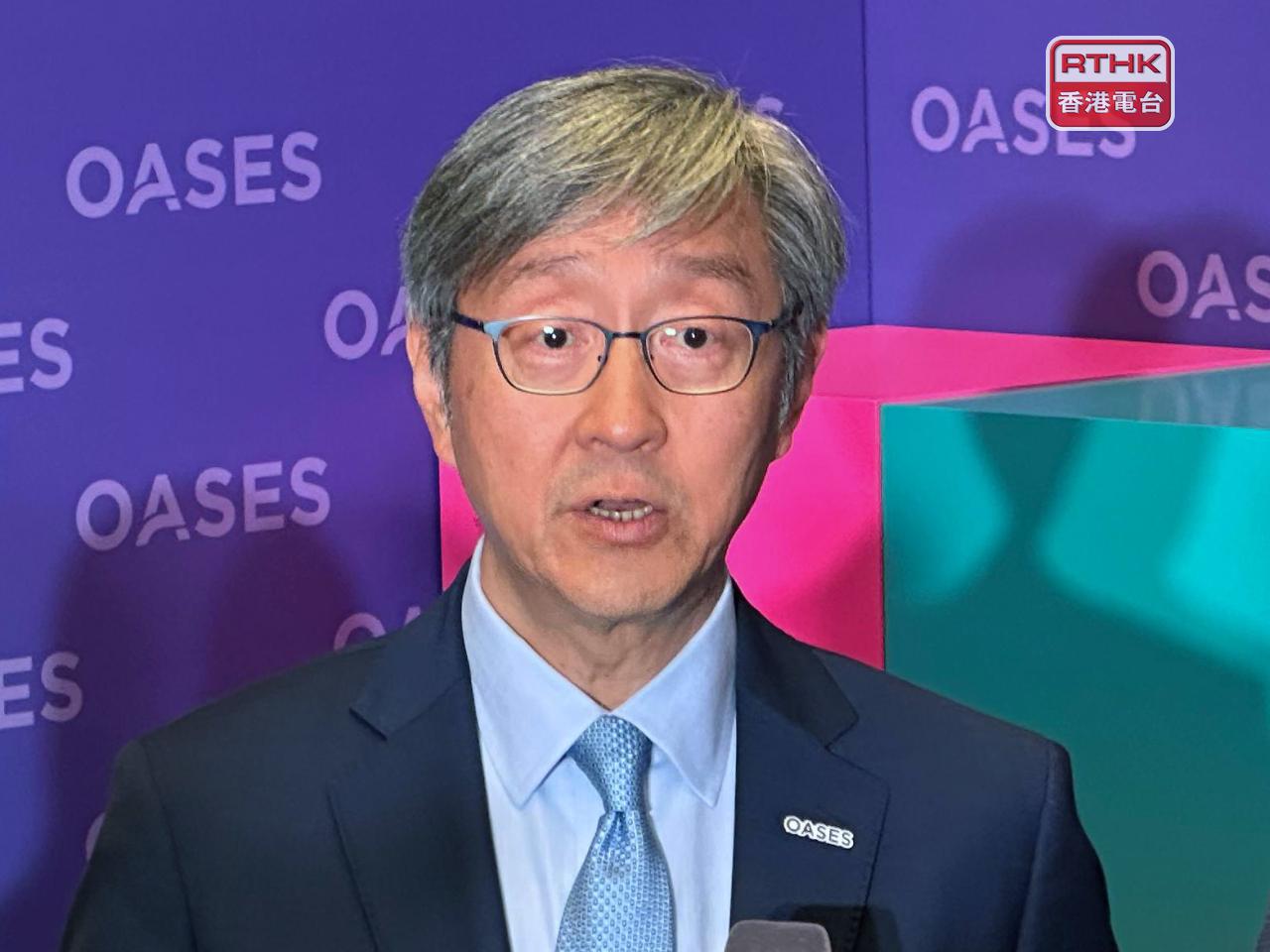 任景信強調沒有減慢引進内地企業的動力，未來海外和內地重點企業的數目會繼續增加。（仇志榮攝）