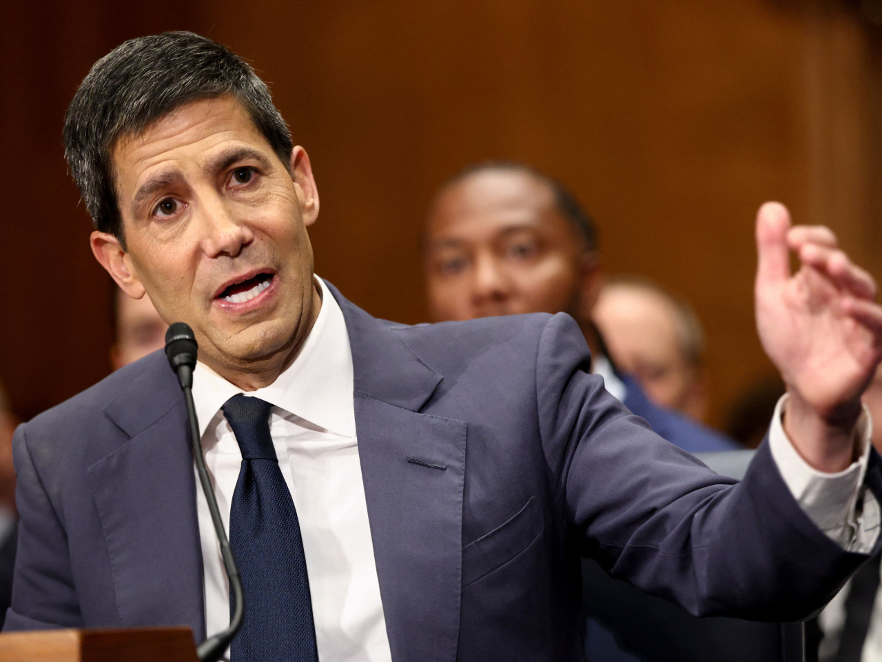 沃什認為，聯儲局應展開徹底改革，涵蓋政策體制、框架及溝通方式，需要建立新的通脹框架。（路透社）