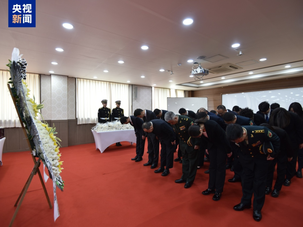 交接儀式上午在韓國仁川國際機場舉行。（央視新聞）