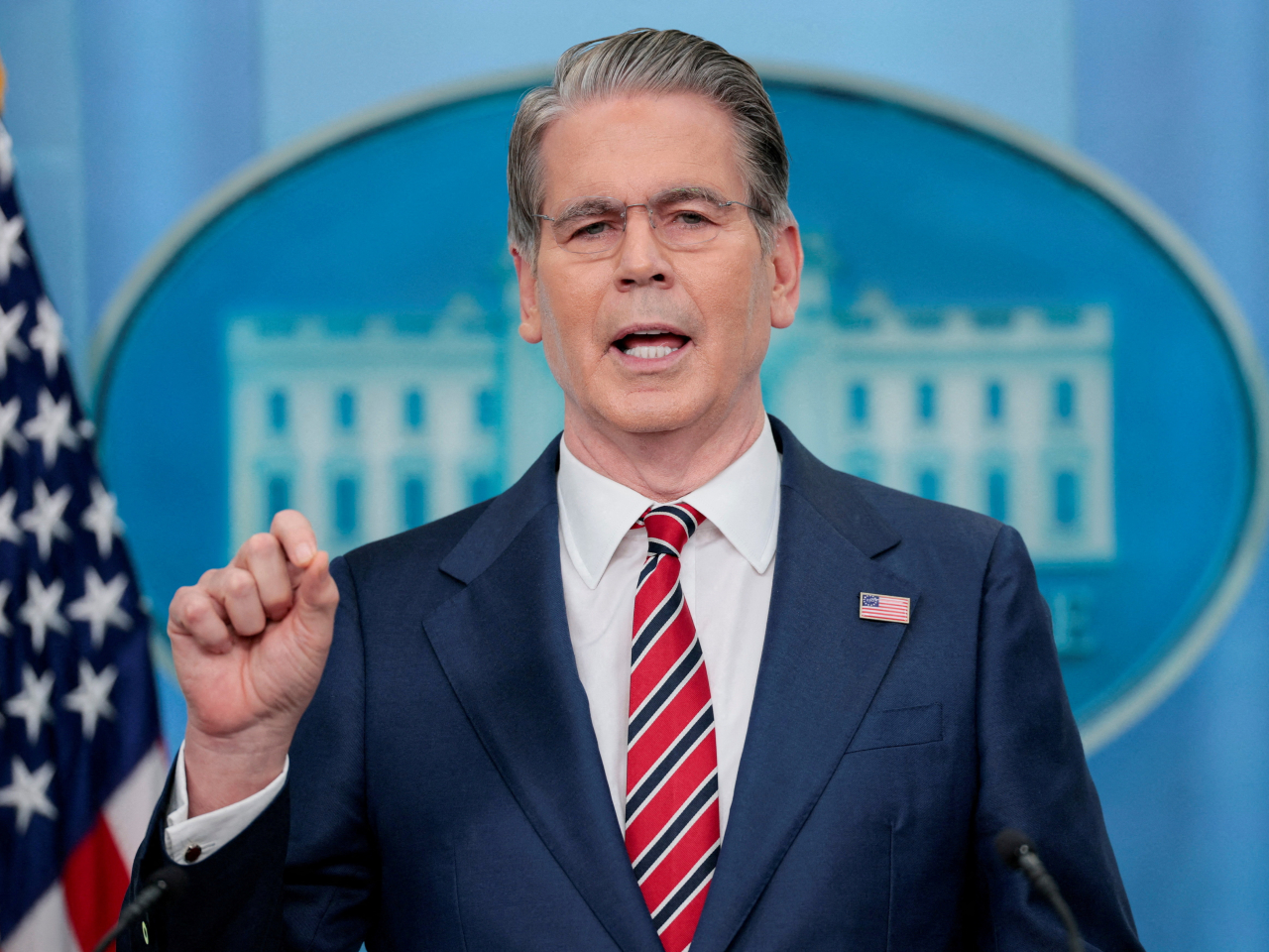 貝森特說將繼續有系統地削弱伊朗籌集、轉移及回流資金的能力。（路透社資料圖片）