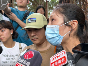 有上樓居民取回結婚相和首飾等　稱生活要繼續努力走下去