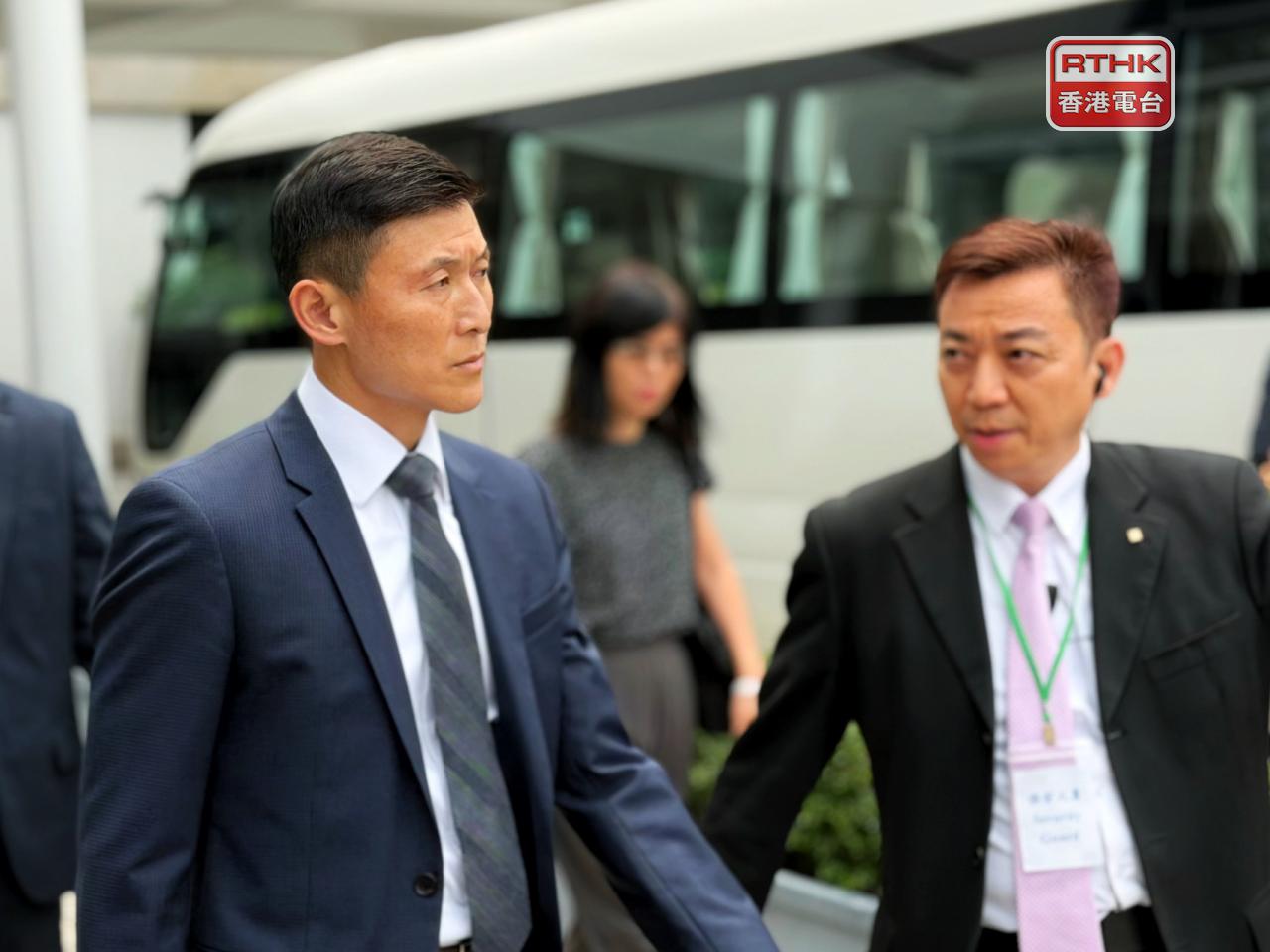 Derek Chan, left, says there was no other way to alert Wang Fuk Court residents when the fire alarm was deactivated. Photo: RTHK