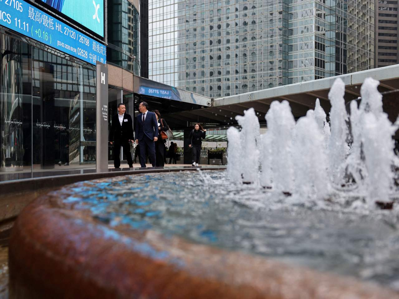 The Hang Seng Index ended 62 points, or 0.24 percent, higher at 25,978 on Friday. File photo: Reuters