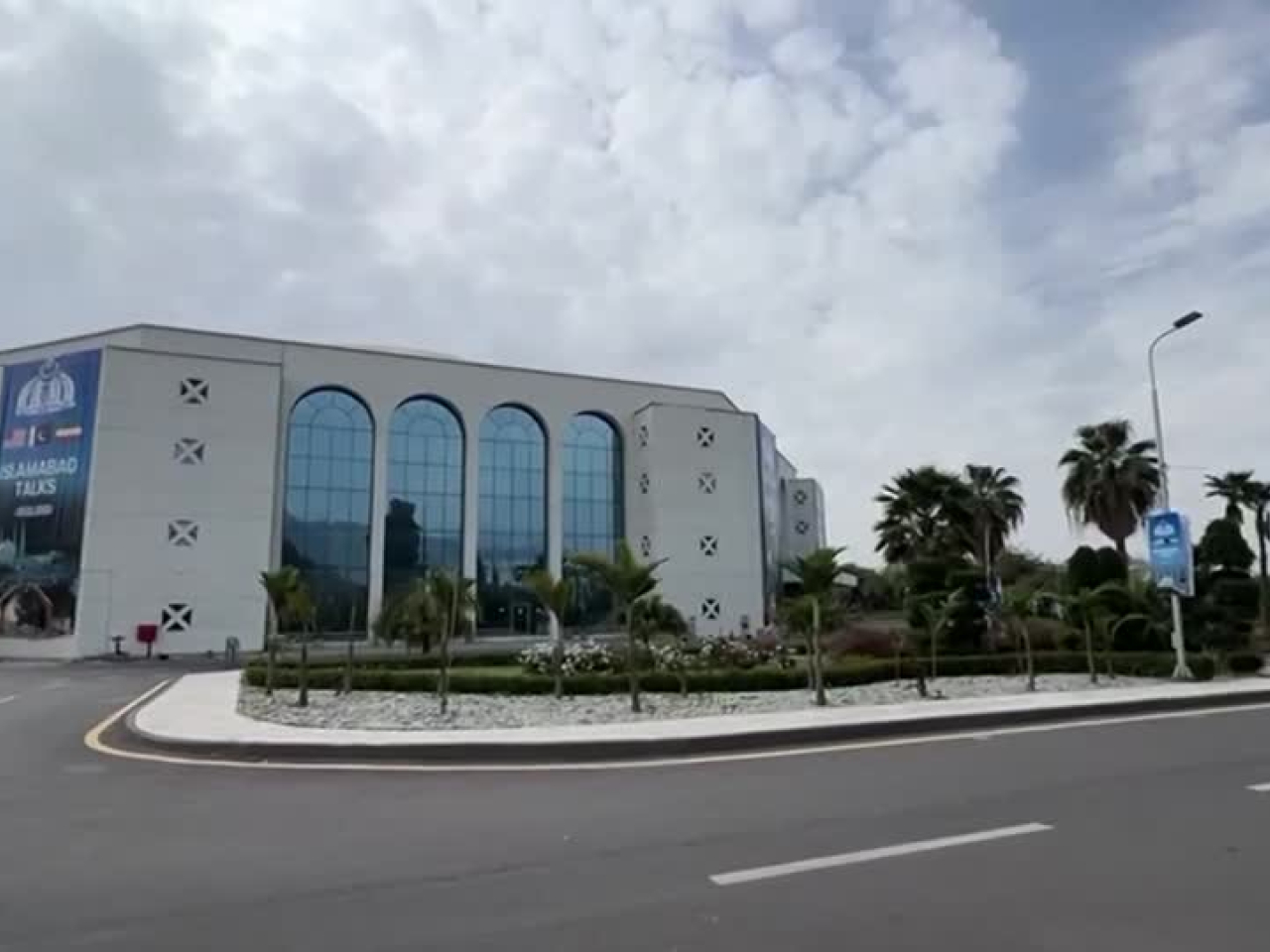 報道指在伊朗代表團與巴方進行討論後，美國與伊朗預計將舉行第二輪談判。（路透社資料圖片）