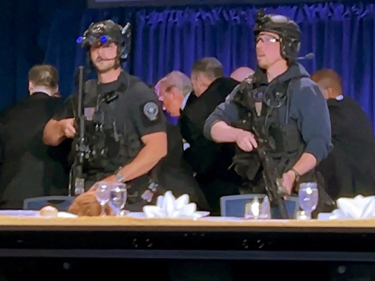 特朗普說特勤局及執法部門做了非常出色的工作。（路透社）