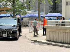 宏福苑居民繼續上樓執拾　卓永興中午到場視察