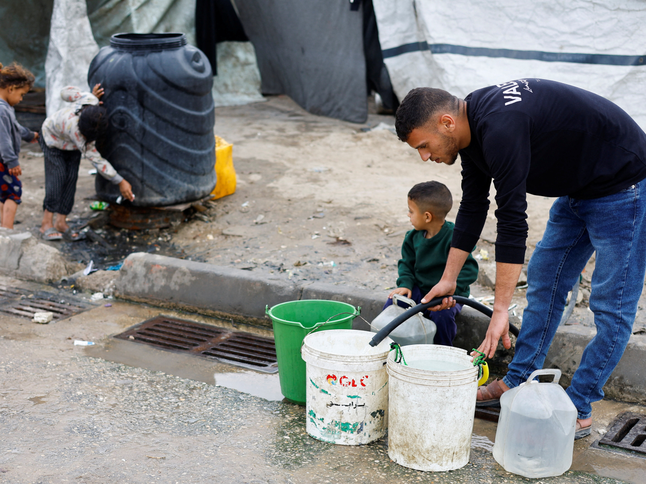 The MSF says data from the UN, EU and World Bank indicated that Israel had destroyed or damaged nearly 90 percent of water and sanitation infrastructure in Gaza. File photo: Reuters
