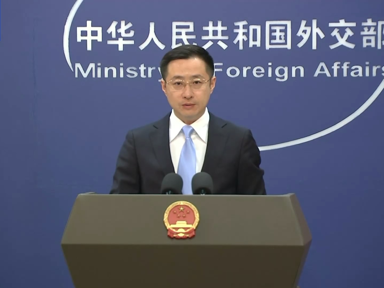 林劍表示，世界上一切愛好和平的國家必須高度警惕，堅決遏制日本新型軍國主義的妄動。（央視片段截圖）